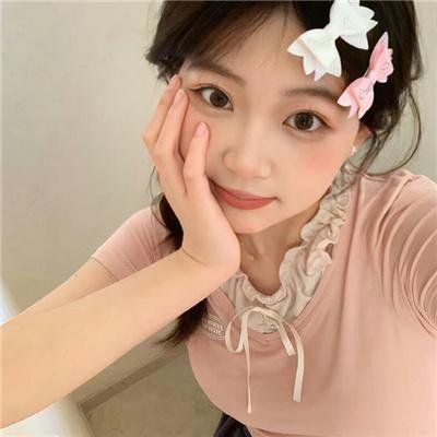 无法触碰的她